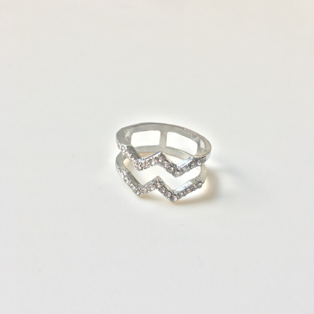 Silver Chevron Ring